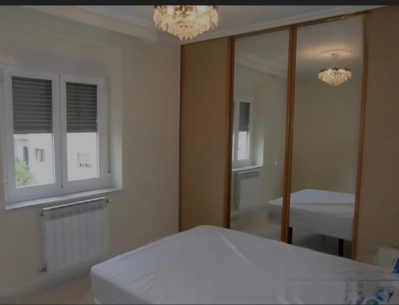 DOS DORMITORIOS, EN C/ VAN DYCK