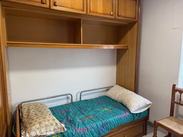 PISO EN C/ AZAHAR - GARRIDO NORTE