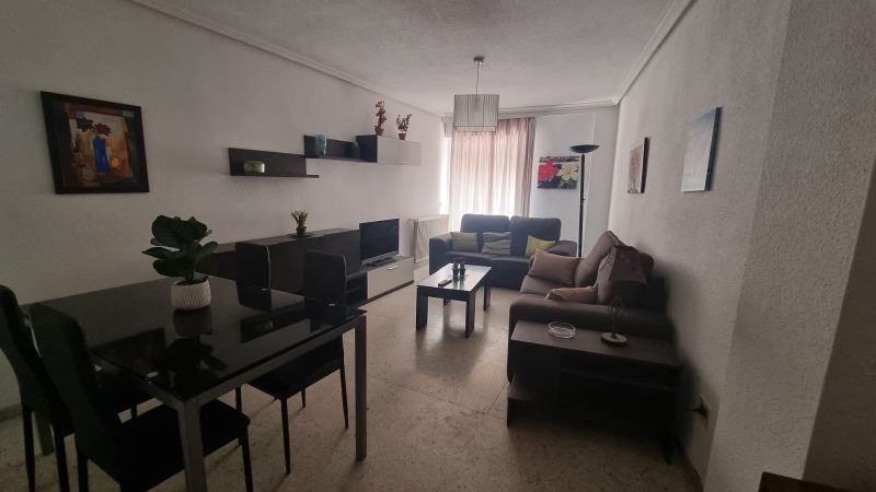 PISO EN C/ JUAN PICORNELL - BARRIO OESTE