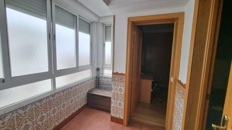 HABITACIÓN PARA CHICA EN C/ ISCAR PEYRA