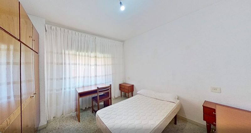 OPORTUNIDAD EN CALLE LAZARILLO DE TORMES