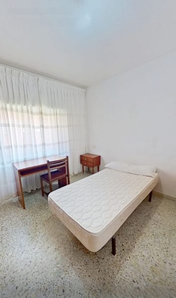 OPORTUNIDAD EN CALLE LAZARILLO DE TORMES