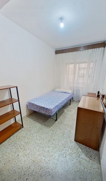 OPORTUNIDAD EN CALLE LAZARILLO DE TORMES