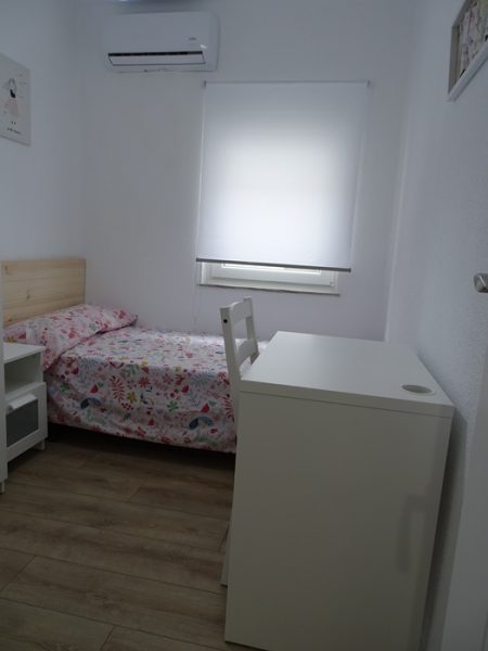 PISO EN CALLE CURTIDORES