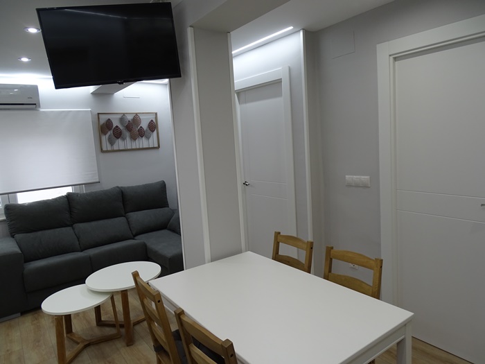 PISO EN CALLE CURTIDORES