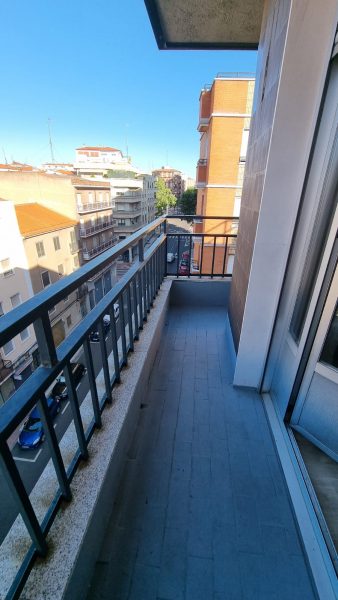 PISO EN BARRIO OESTE-AVENIDA ITALIA