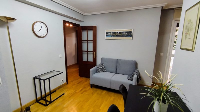 APARTAMENTO EN CALLE AZAFRANAL