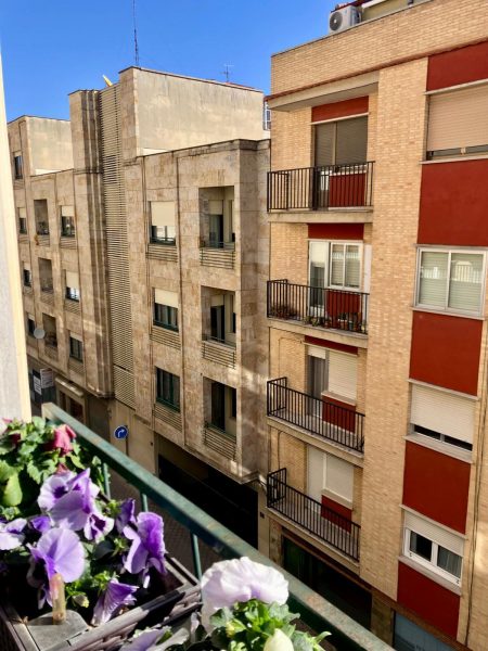 PISO EN BARRIO OESTE
