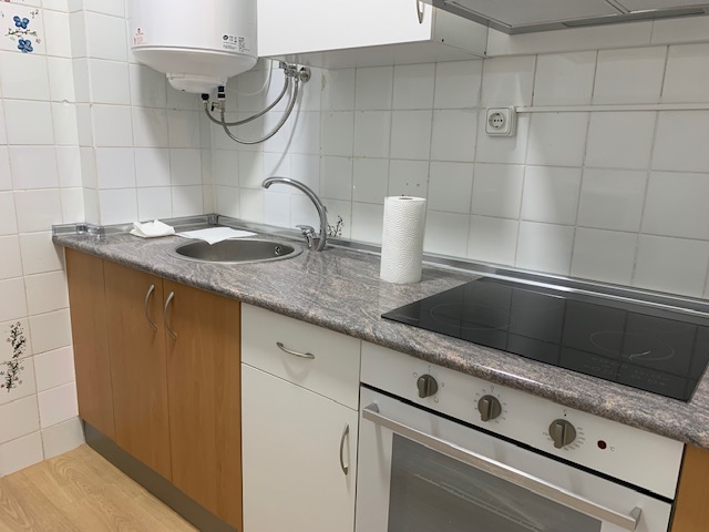 CUATRO DORMITORIOS, EN AVDA. PORTUGAL, WIFI Y CALEFACCIÓN INCLUIDOS
