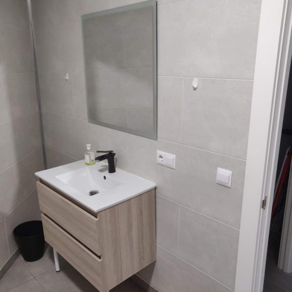 LUJO JUNTO A CARMELITAS