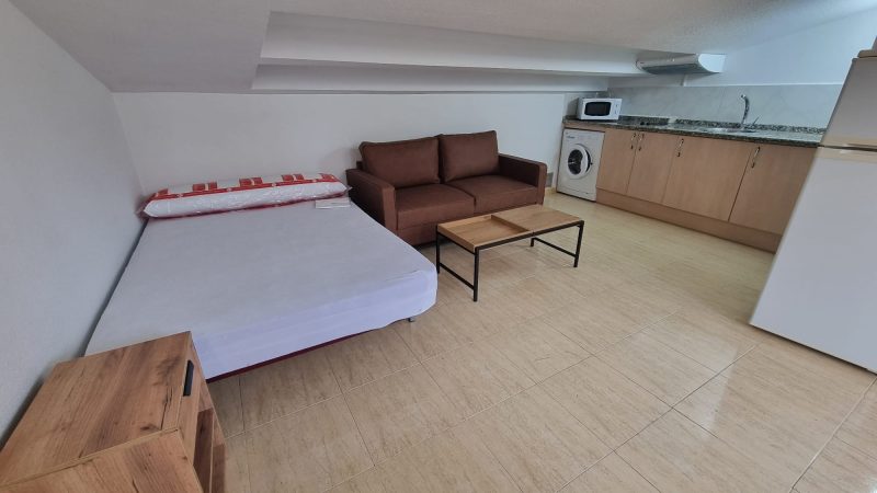 ESTUDIO EN CALLE TORO, JUNTO A PLAZA MAYOR