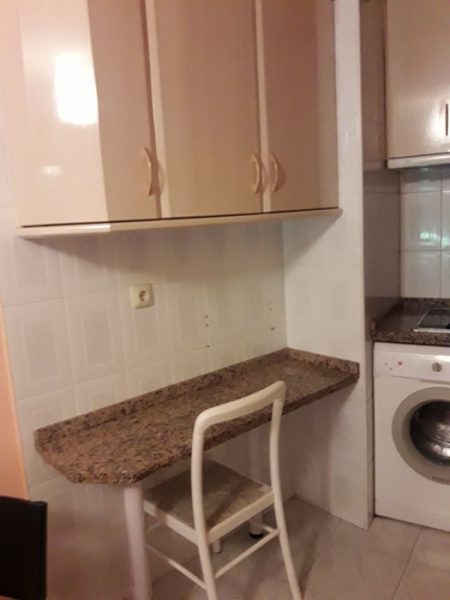 UN DORMITORIO EN CALLE PLACENTINOS