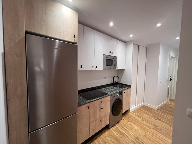 LUJO CON TODOS LOS GASTOS INCLUÍDOS JUNTO A GRAN VÍA, UN DORMITORIO