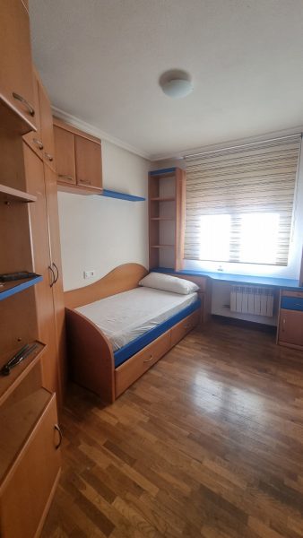 CUATRO DORMITORIOS, ZONA EDUCACIÓN