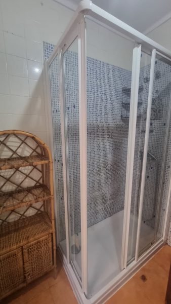 PISO DE TRES DORMITORIOS EN VENTA EN CALLE VITIGUDINO, JUNTO A AVDA. VILLAMAYOR