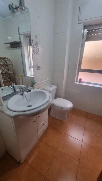 PISO DE TRES DORMITORIOS EN VENTA EN CALLE VITIGUDINO, JUNTO A AVDA. VILLAMAYOR