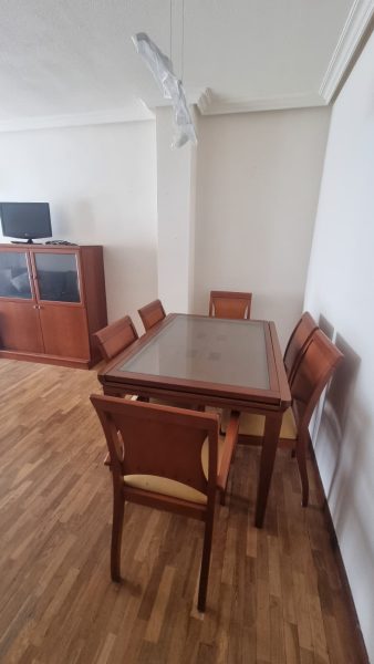 MUY AMPLIO, CUATRO DORMITORIOS, ZONA EDUCACIÓN.