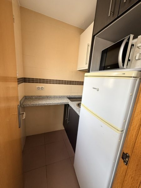 OPORTUNIDAD EN VENTA EN BARRIO OESTE, UN DORMITORIO, TOTALMENTE REFORMADO