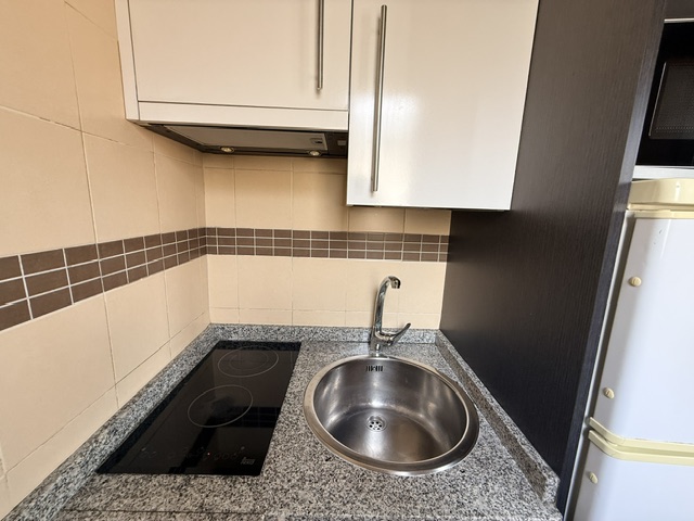 OPORTUNIDAD EN VENTA EN BARRIO OESTE, UN DORMITORIO, TOTALMENTE REFORMADO
