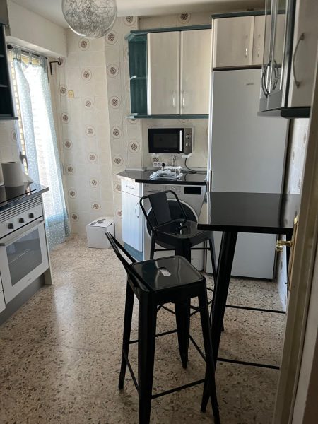 LUJO ENTRE CORTE INGLÉS Y PSICOLOGÍA, CUATRO DORMITORIOS, SOLO PAGA LUZ