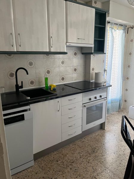 LUJO ENTRE CORTE INGLÉS Y PSICOLOGÍA, CUATRO DORMITORIOS, SOLO PAGA LUZ