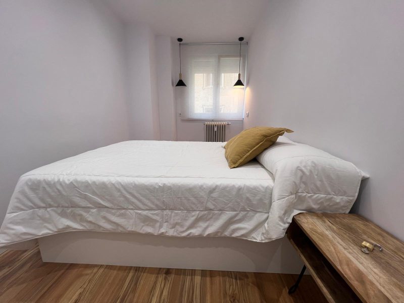 EN PLENO CENTRO, UN DORMITORIO, TODOS LOS GASTOS INCLUIDOS